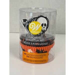 Wilton Halloween Cupcake Kit 48 Baking Cups‎ 24 Picks Bat Skull pumpkin